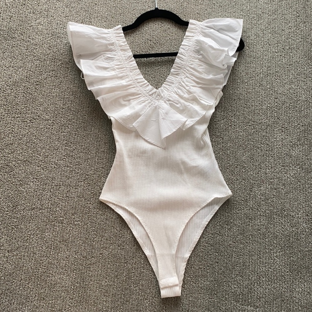 BRAND NEW NEVER WORN Vici dolls white bodysuit